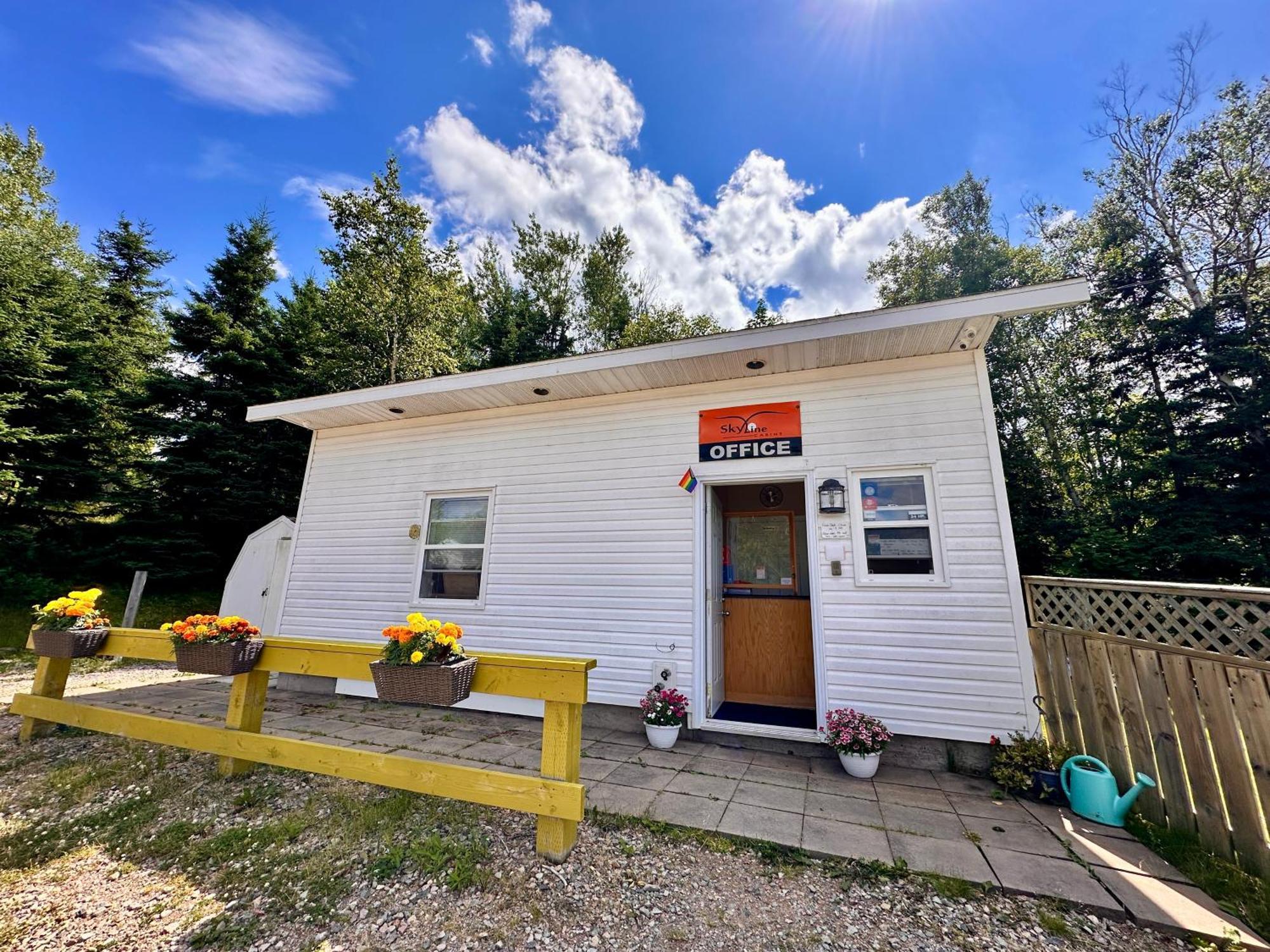 Skyline Cabins Ingonish Bagian luar foto